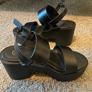 Stylish Black Platform Sandals